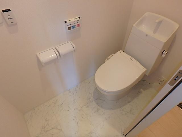 �y�g�C���z�@