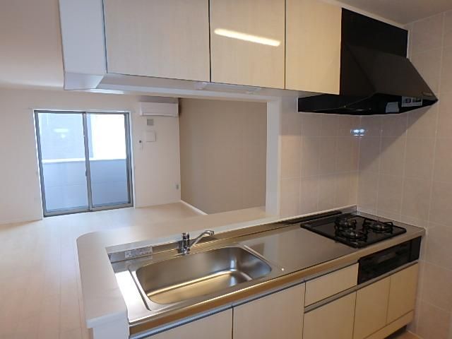 �y�L�b�`���z�@