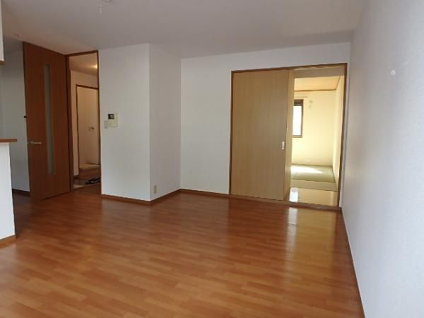 �y�����E���r���O�z�@