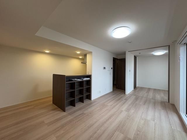 �y���ԁE���r���O�z�@