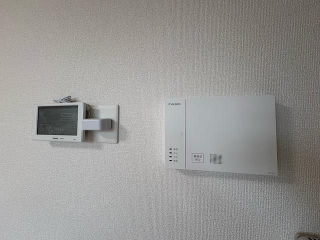 �y���̑��ݔ��z�@