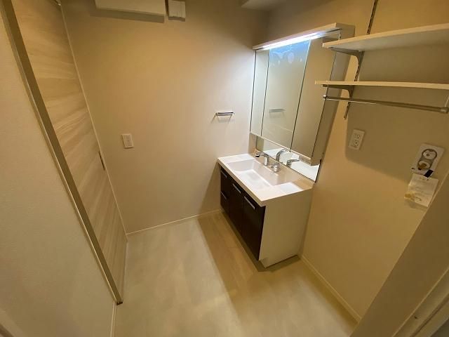 �y���ʏ��z�@