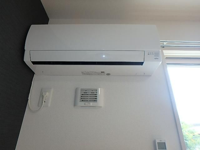 �y���̑��ݔ��z�@