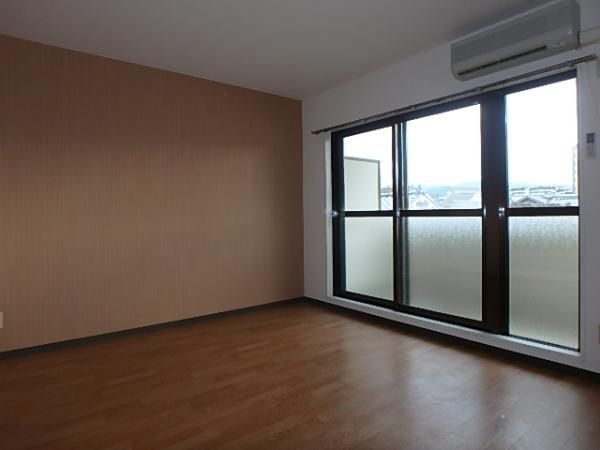 �y���ԁE���r���O�z�@