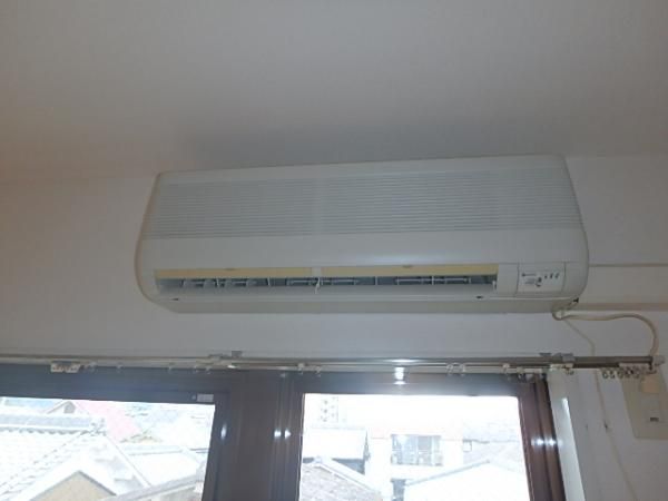 �y���̑��ݔ��z�@