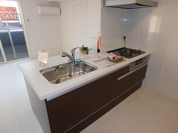 �y�L�b�`���z�@