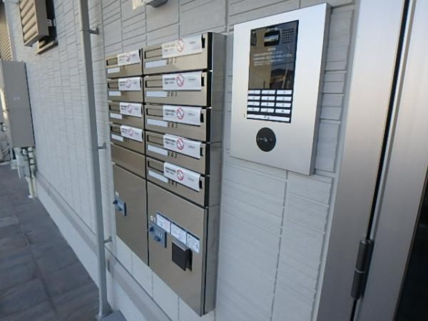 �y�G���g�����X�z�@