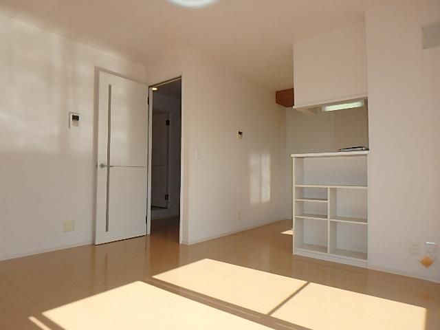 �y���ԁE���r���O�z�@