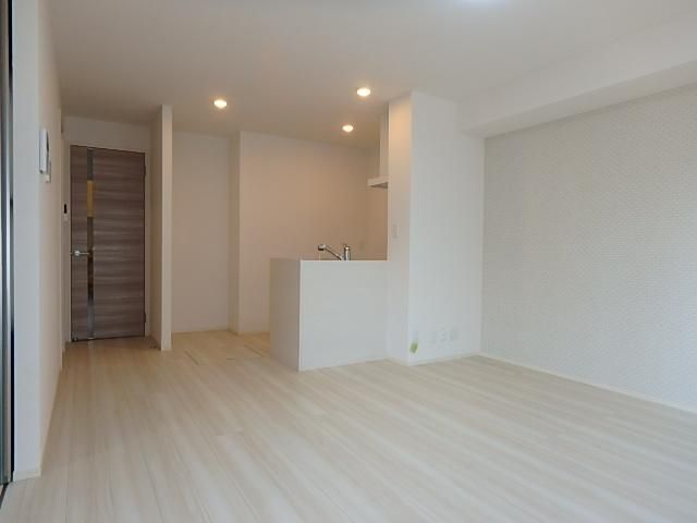 �y�����E���r���O�z�@