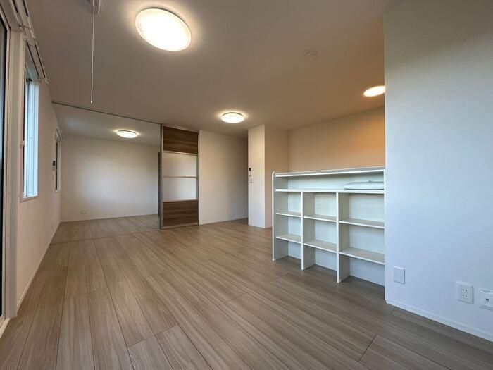 �y���ԁE���r���O�z�@