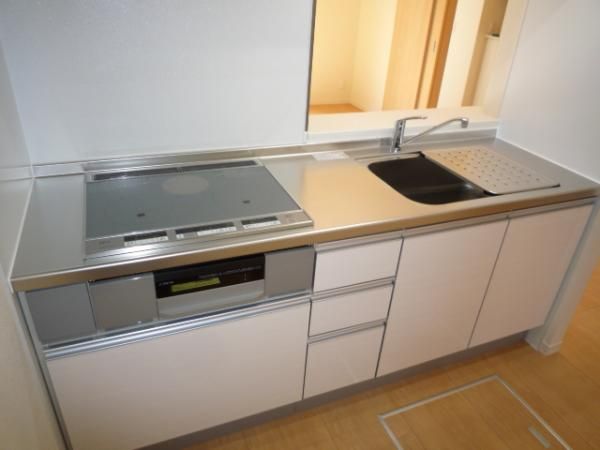 �y�L�b�`���z�@