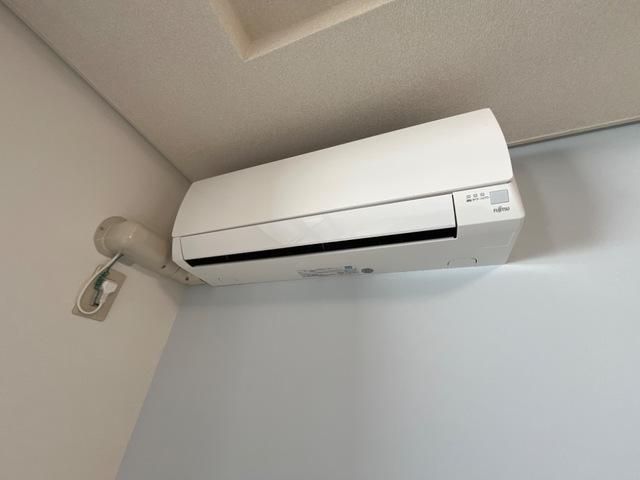 �y���̑��ݔ��z�@���G�A�R����