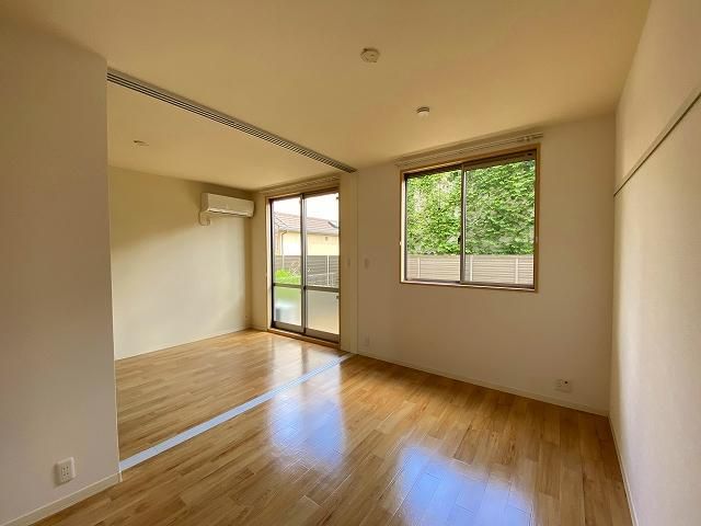 �y�Q���z�@