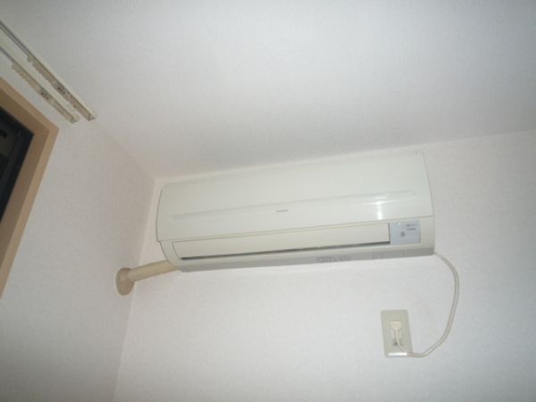 �y���̑��ݔ��z�@���G�A�R����