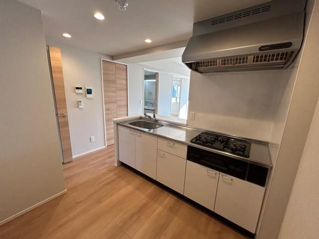 �y�L�b�`���z�@