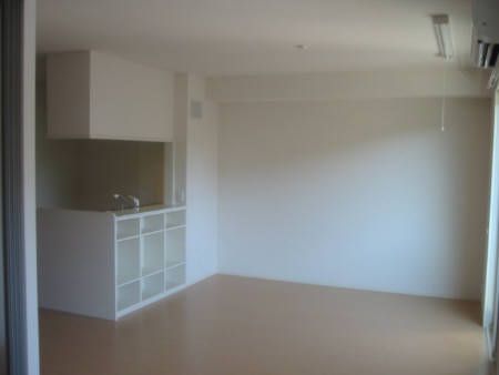 �y���ԁE���r���O�z�@