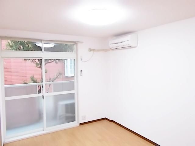 �y���ԁE���r���O�z�@