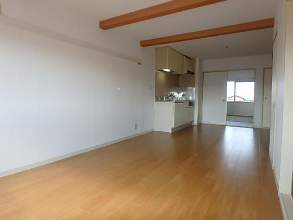 �y�����E���r���O�z�@