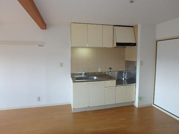 �y�L�b�`���z�@