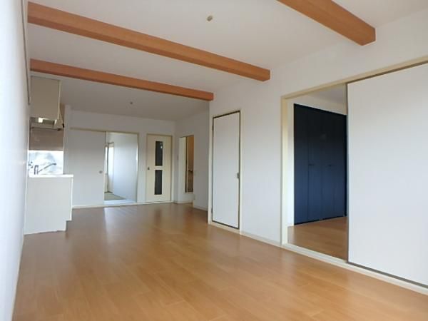 �y�����E���r���O�z�@