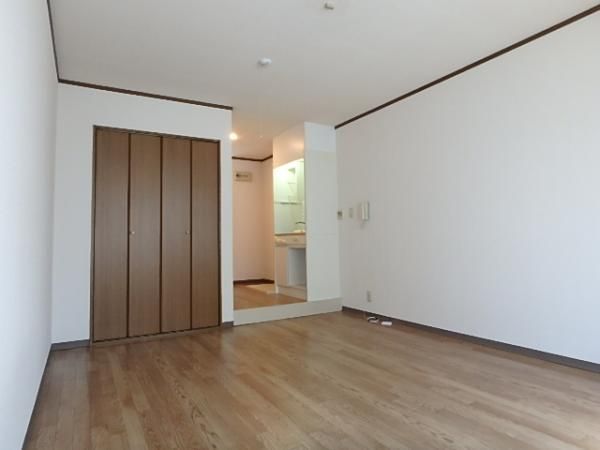 �y�����E���r���O�z�@