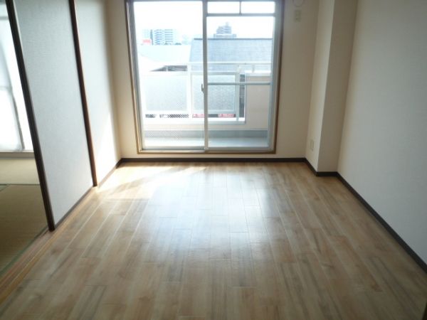 �y���̑������E�X�y�[�X�z�@