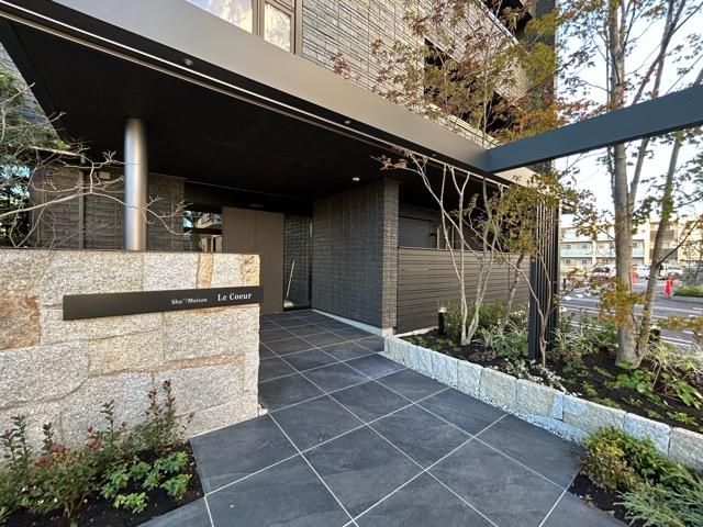 �y�G���g�����X�z�@