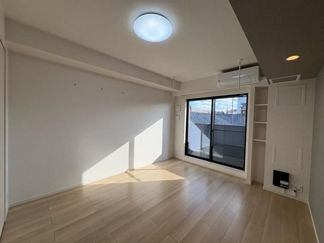 �y�Q���z�@