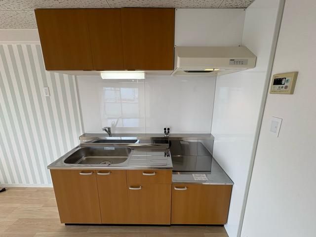 �y�L�b�`���z�@