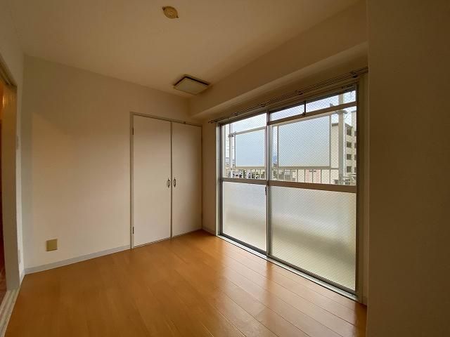 �y�q�������z�@