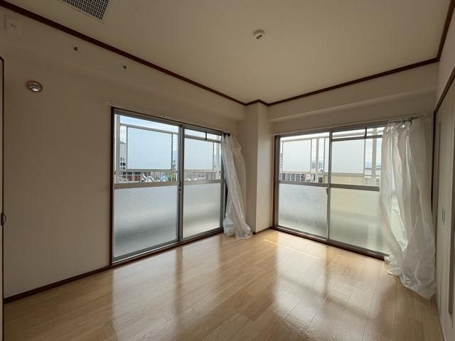 �y�Q���z�@