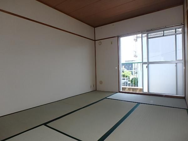 �y�Q���z�@