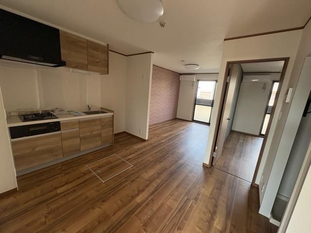 �y���ԁE���r���O�z�@