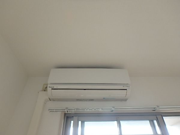 �y���̑��ݔ��z�@���G�A�R����