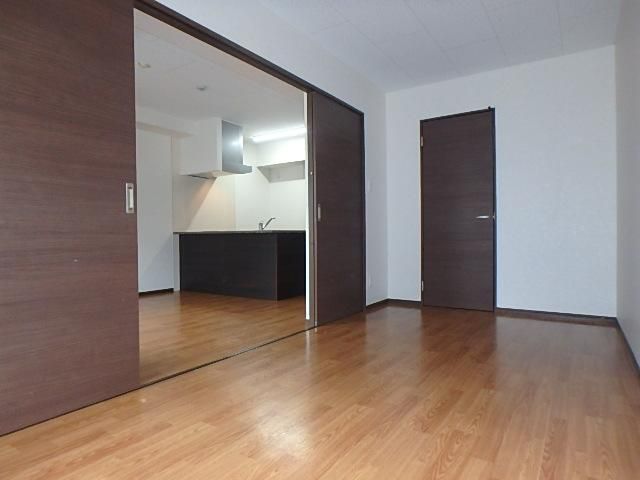 �y���̑������E�X�y�[�X�z�@