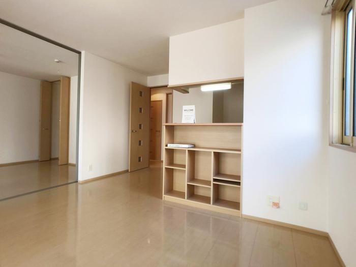 �y���ԁE���r���O�z�@