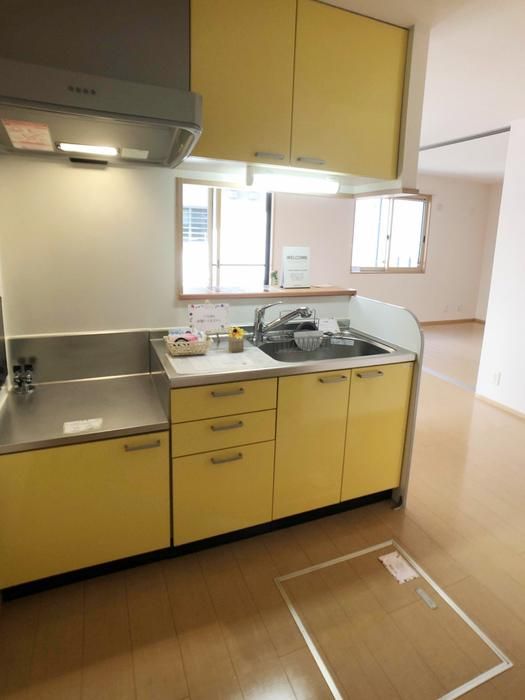 �y�L�b�`���z�@