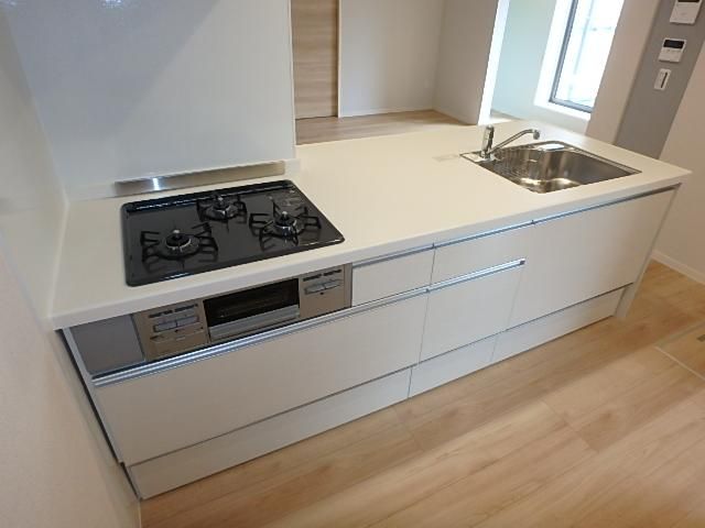 �y���ԁE���r���O�z�@