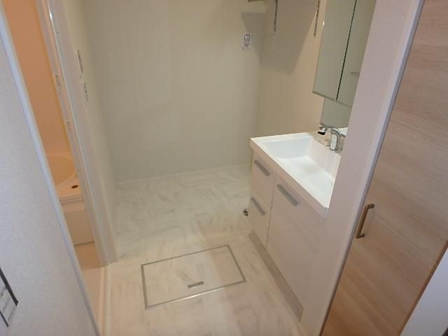 �y���ʏ��z�@