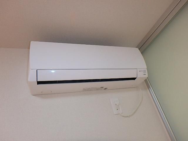 �y���̑��ݔ��z�@