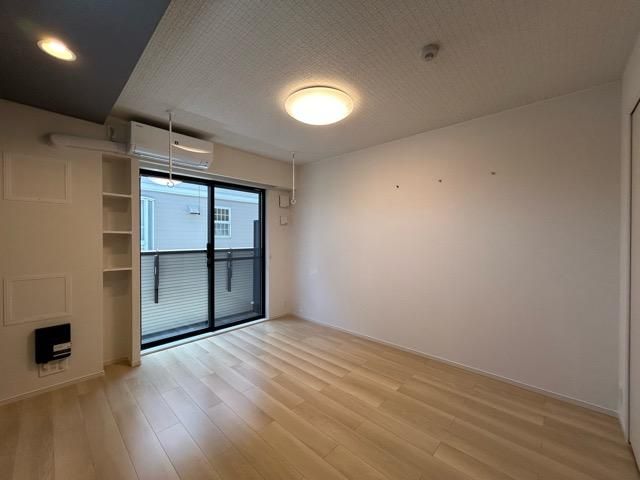 �y���ԁE���r���O�z�@