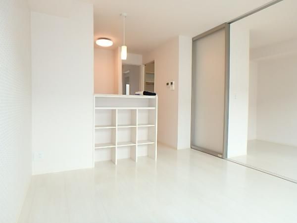 �y���ԁE���r���O�z�@