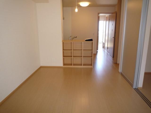 �y���ԁE���r���O�z�@