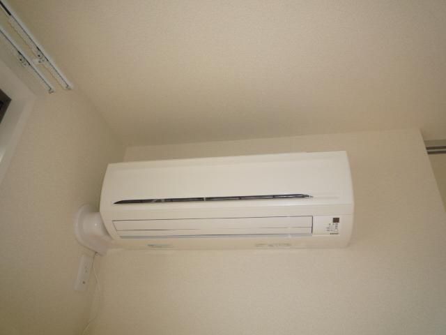 �y���̑��ݔ��z�@