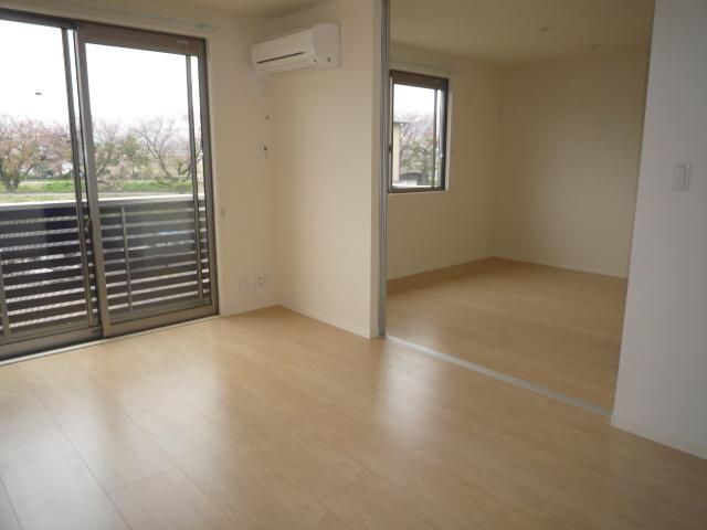 �y���̑������E�X�y�[�X�z�@