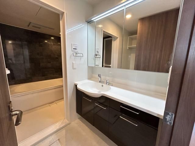 �y���ʏ��z�@