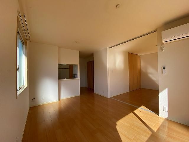 �y���ԁE���r���O�z�@