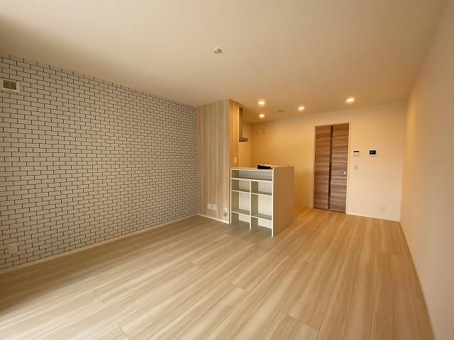 �y���ԁE���r���O�z�@