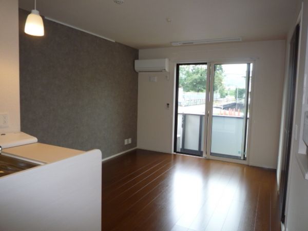 �y���ԁE���r���O�z�@