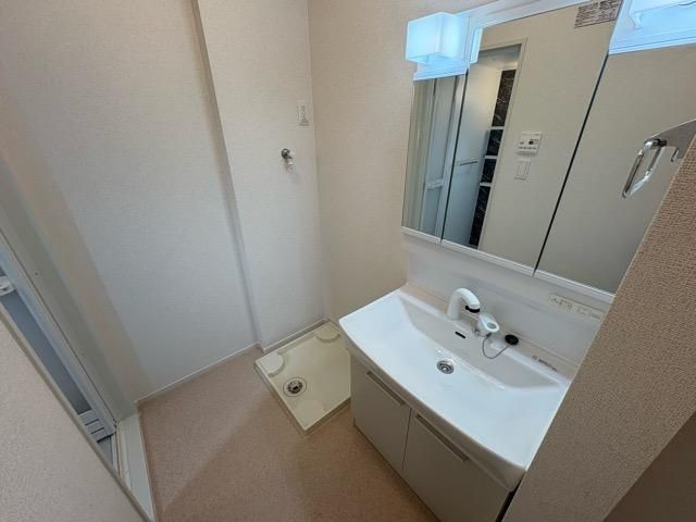 �y���ʏ��z�@